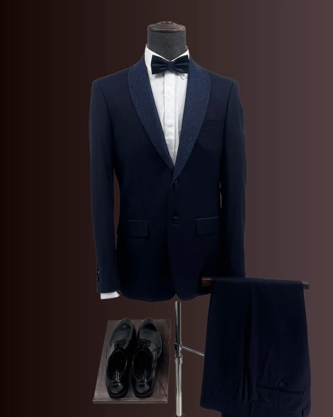 Garnitur ślubny Marco Cadini Radom, model KM 2412 Navy